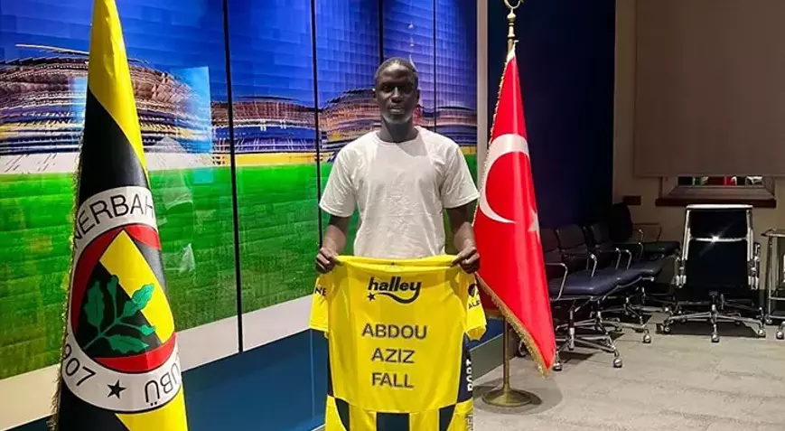 Fenerbahçe'ye Geleceğin Yıldızı: 18 Yaşındaki Abdou Aziz Fall Resmen Sarı-Lacivertli!