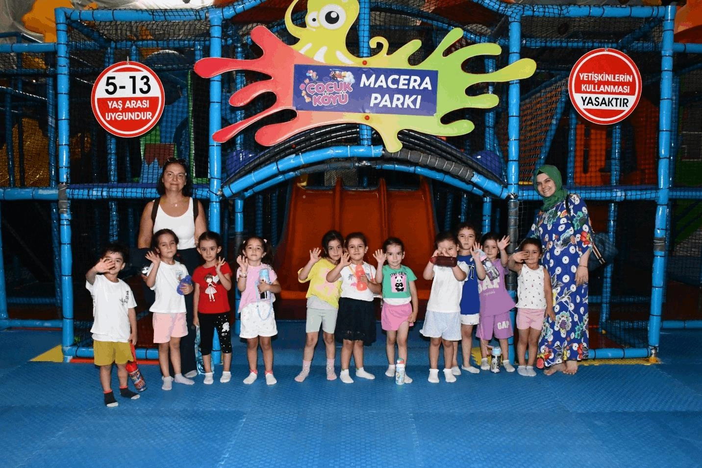 Minikler Çocuk Köyü’nde doyasıya eğlendi